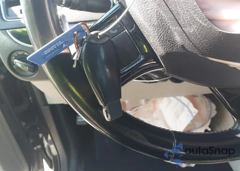 2020 Dodge Grand Caravan Sxt z USA, uszkodzony, nr VIN 2C4RDGCG7LR179824